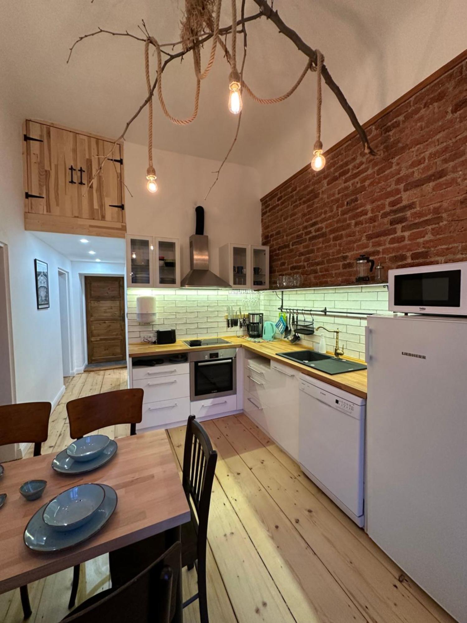 Cozy New Loft Apartment Praga Esterno foto