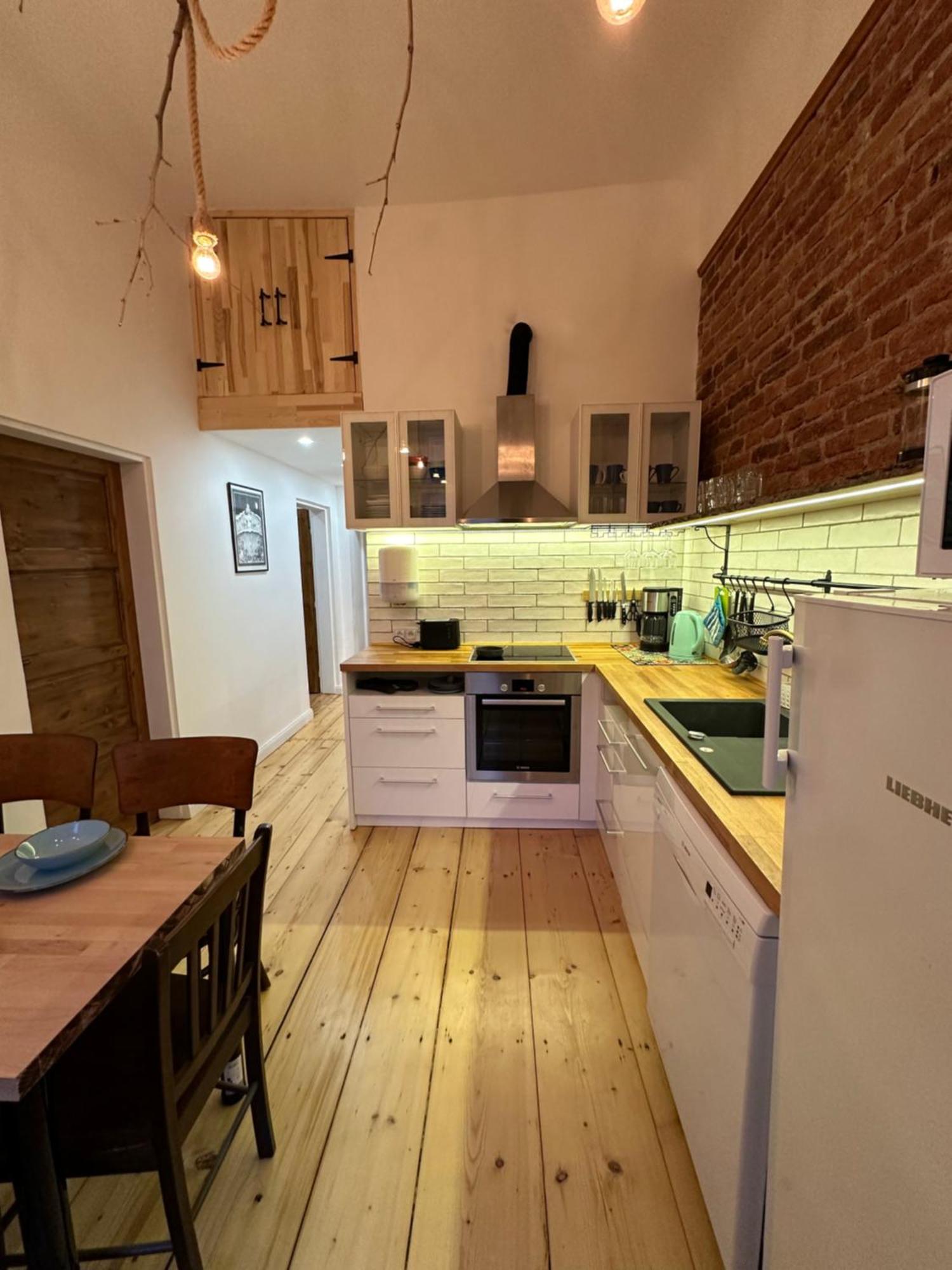 Cozy New Loft Apartment Praga Esterno foto